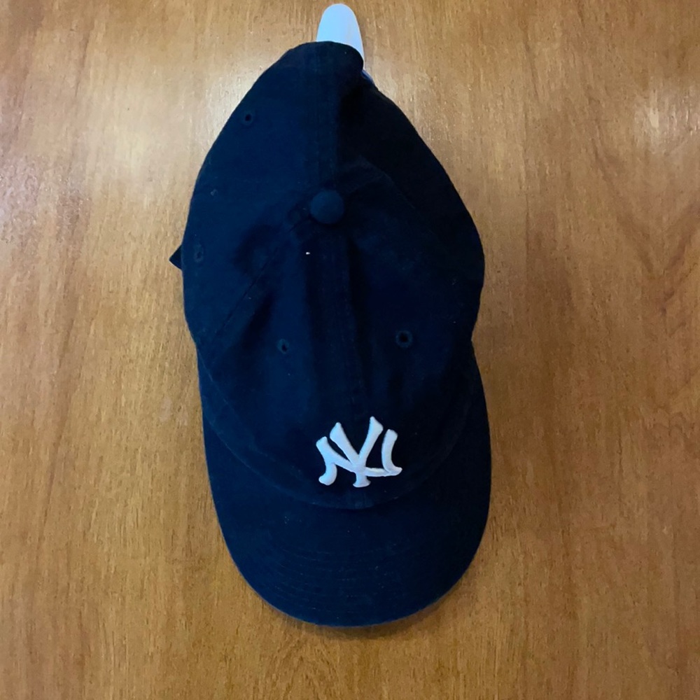 New York Yankees hat